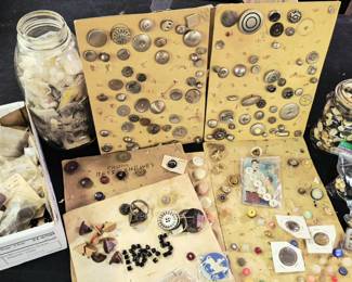 Large selection of vintage buttons