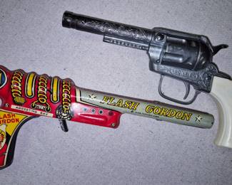 Marx "Flash Gordon" arresting ray gun and "Pony Boy" cap gun