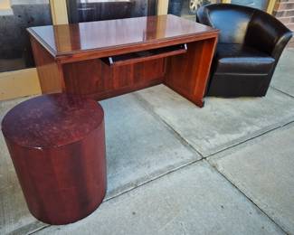 Tables, desks and chairs