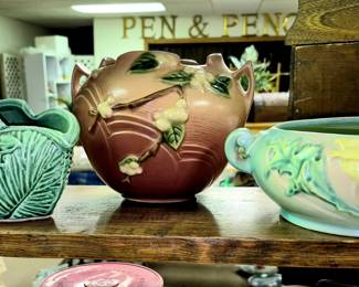 Much pottery, stoneware, glassware and china. McCoy, Hull and Roseville
