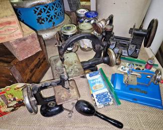 Much cast iron collectibles.