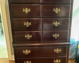 Thomasville Traditional Style Chest on Chest  highboy