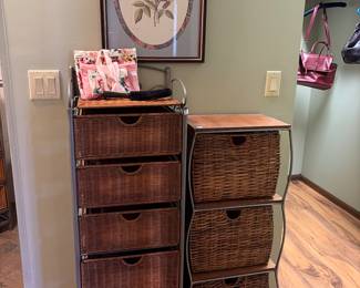 Basket storage units