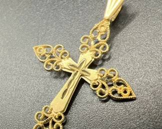 14K Gold Cross Pendant — Religious Jewelry
