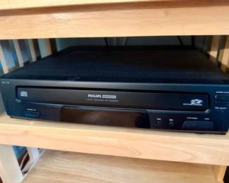 Philips Magnavox CDC 735 5-Disc Carousel CD Changer W Remote
