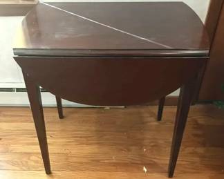 Hickory Chair Company Wooden Table with Extendable Wings
