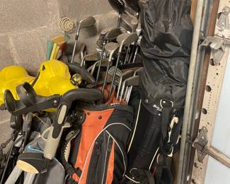 Sets of golf clubs