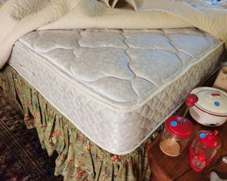 Queen bed with Serta Perfect Sleeper mattress and wood headboard