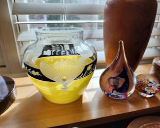 Westmoreland Art Deco vase, glass paperweights