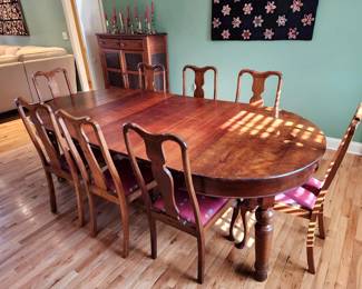 Beautiful antique cherry dining table with burled ends, 3 leaves, and 8 Queen Anne style chairs (From the home of Judge John Webb Green & wife Ellen McClung Green -  Ridgeview II on Black Oak Ridge in Fountain City)
