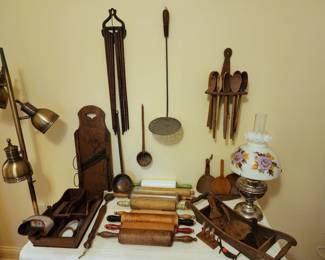 Antique primitive / country kitchen items