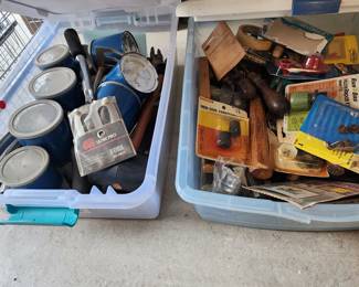 Box lots of tools / garage items