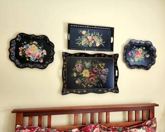 Collection of vintage tole painted trays