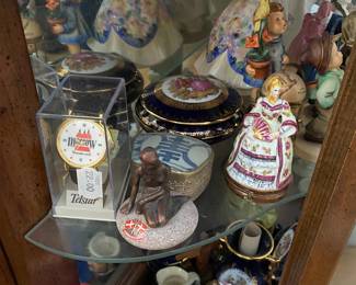 Porcelain Collectibles ~ Royal Dalton ~ Hummel ~ Toby ~ and more ~ Moscow watch