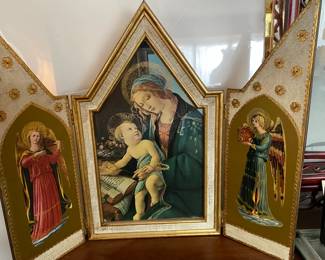 Boticelli's Triptych of Madonna & Child ,flanked by angels