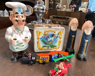 Disney Peter Pan Lunchbox ~Tin litho wind up train Zig Zag Express & more !