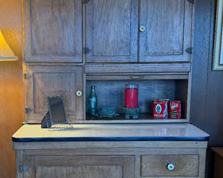 Here’s that fantastic Hoosier cabinet