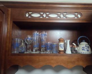 Biggest collection of pfaltzgraff yorktowne pottery i have ever witnessed in my career!