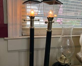 Lamp Posts (lighted)