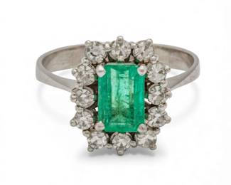 Lot 2
1.05ct Emerald Ring with Diamonds , 14Kt White Gold 7 3 g