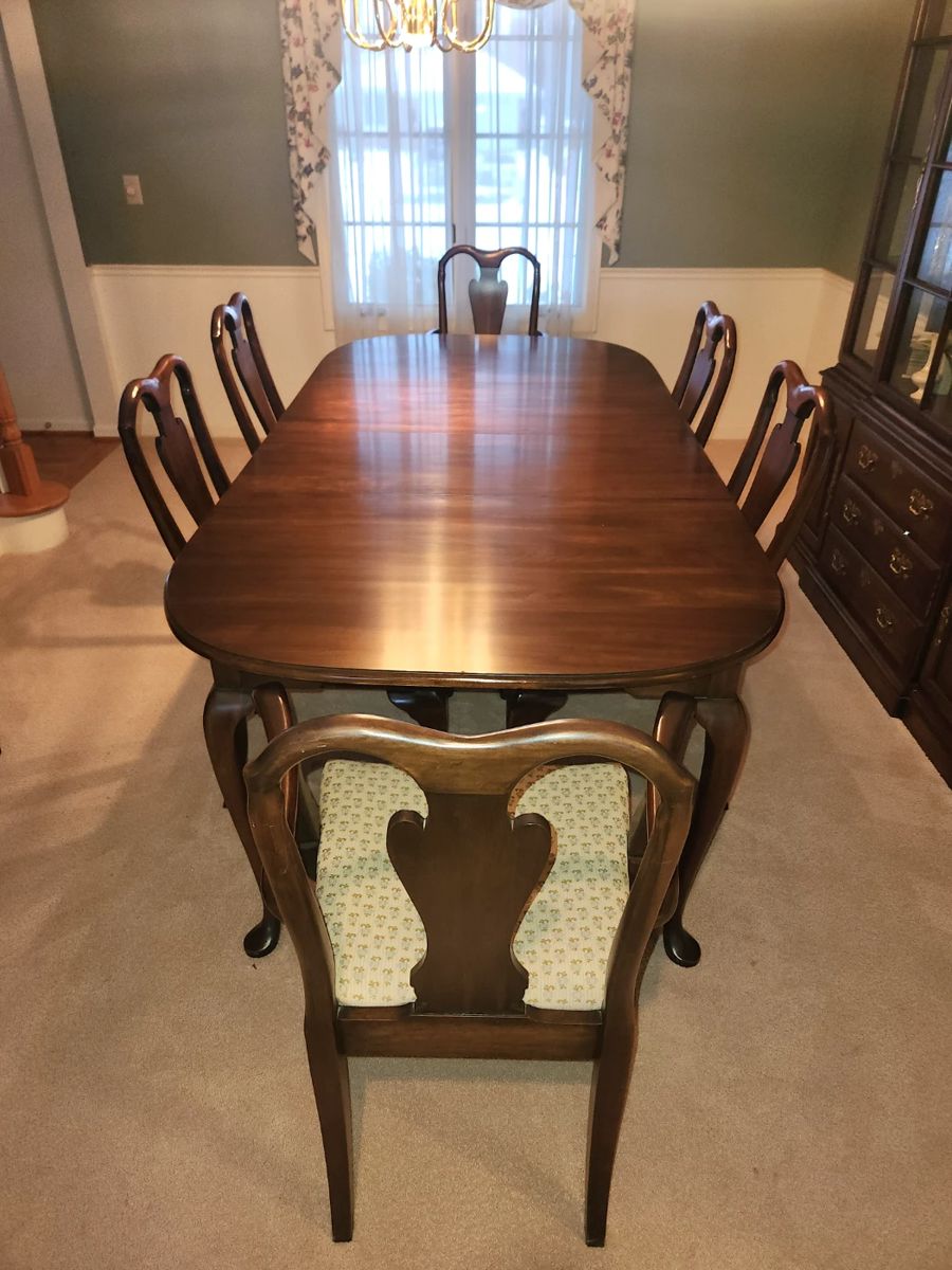 Harden cherry dining table and 6 chairs
