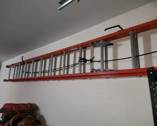 Warner extension ladder