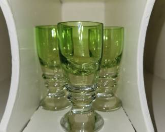 Cordial glasses