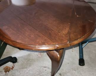 Drop leaf cherry end table