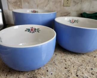 Hall Rose Parade mixing bowls