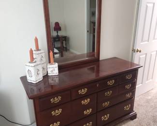 American Drew dresser with mirror 