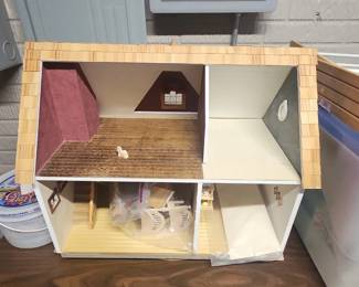 Good Toys Victorian Cottage Jr. Dollhouse Kit