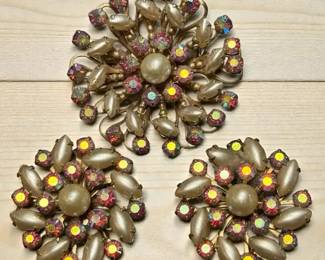 Floral Brooch Matching Clip Earrings