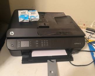HP OfficeJet 4630 All-in-One Printer
Prints, scans, copies, and faxes. Fully functional and powers on without issue. Clean, compact unit with front control panel and automatic document feeder on top. Uses HP ink cartridges (two new cartridges included, pictured). Ideal for home office, basic business use, or backup printer. Normal cosmetic wear from use, nothing broken or cracked. Ready to plug in and go.