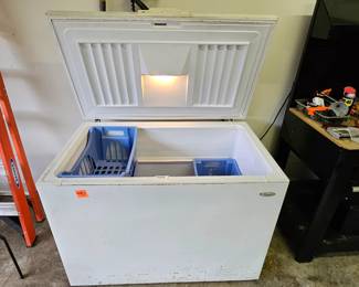 Whirlpool Upright Freezer – 15.1 cu ft (Model EHL151FXRQ00)
Approx. 28" W x 30" D x 61" H. Clean interior, reliable cooling, and solid older-school Whirlpool build quality.