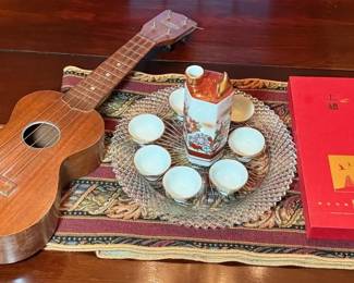 Harmony Ukulele, Chopsticks Sake Cups