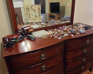 Mahogany Double Dresser with mirror circa 1950s.