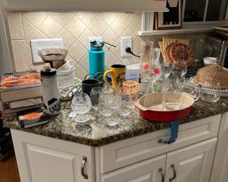 UPDATED OVERVIEWS! THESE ITEMS ARE STILL AVAILABLE FOR SATURDAY MORNING SHOPPERS!