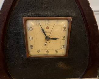 R172 - $25. Telechron Gothic Cathedral Mantle Clock - Not Working. Measures 10.5" wide x 11" tall. 