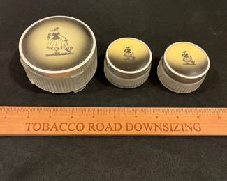 R198 - $50. Vintage 5 Piece Vanity Set. 