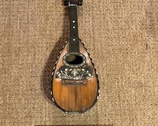 R245 - $30. Bowl Back Mandolin AS IS No Strings. (Looks like the Italian Designs online)