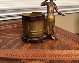 R209 - $30. Art Nouveau Bronze Holder (Pens?)