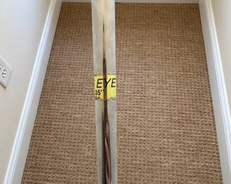 R119 - $20. Acushnet Bullseye Original R/L Putter. LLS Eye. Gold 35"