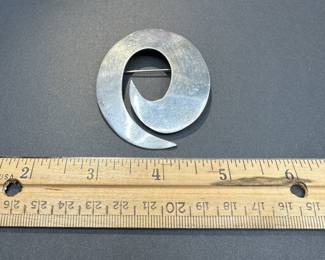 B7 - $50. Brooch or Necklace. Stamped Mexico TL-36 0925. 22.5 grams. 