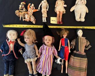 R129 - $60. Lot of 10 vintage dolls. 