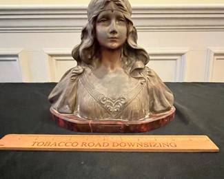 P57 - $250. Bronze Sculpture by Henri Jacobs. Plaque on the front of the marble reads "Fiorentina" Par H. Jacobs. Measures 10" wide x 9" tall. 