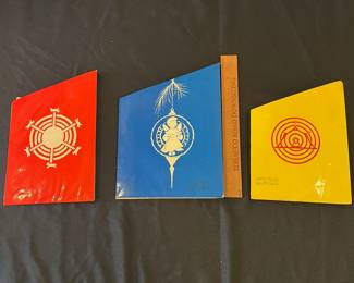 R248 - $200. Set of 3 1950's Pop Up Books in Spanish. O Carroucel, Presepio, O Circo. All have been used but are in very good condition!