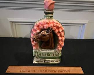 R185 - $35. Vintage Jim Beam 98th Kentucky Derby Whiskey Decanter. Empty!