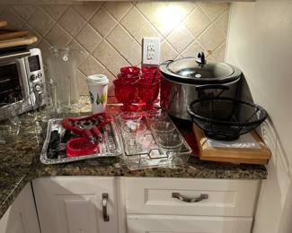 UPDATED OVERVIEWS! THESE ITEMS ARE STILL AVAILABLE FOR SATURDAY MORNING SHOPPERS!