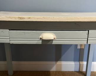 R112 - $100. Shabby Chic Antique Desk - all Wood (NOT an enamel top!) Measures 39.5" wide x 23.75" deep x 29.5" tall. Top is painted white and base is light blue. 