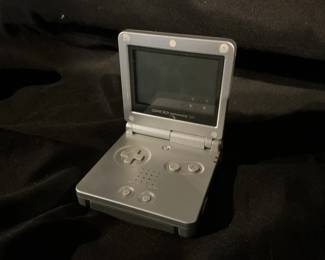 Nintendo Game Boy Advance SP